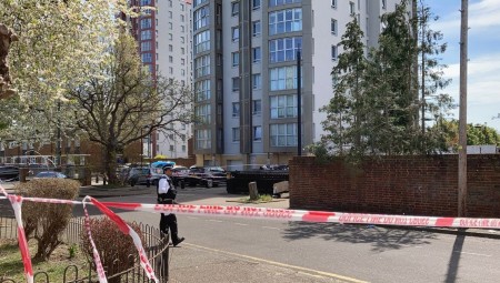 هجوم مستهدف يسفر عن مقتل شاب عشريني طعنا في منزله