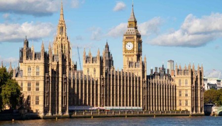 اتهامات بسوء السلوك الجنسي تطال 3 وزراء بريطانيين