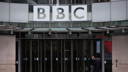 صحافيو بي بي سي يضربون للمرة الثانية احتجاجا على تقليص المحتوى الإذاعي
