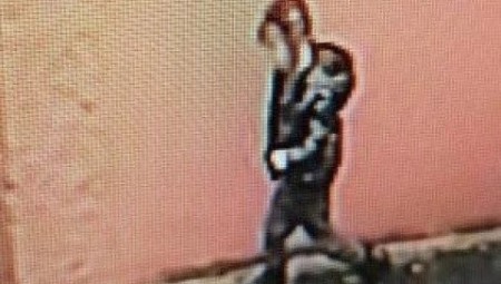 الشرطة تطلق عملية بحث مكثفة عن فتاة طرقت أبواب منازل مدعية أنها تائهة