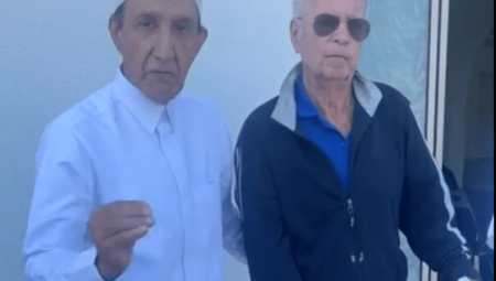 فيديو: مسنّ أسترالي ذهب للمسجد ليشتكي من صوت صلاة العيد... وخرج منه مسلماً