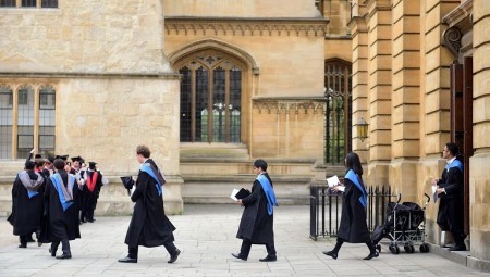 استكشف: تفاصيل معمقة حول كل ما تود معرفته للالتحاق في الجامعات البريطانية!