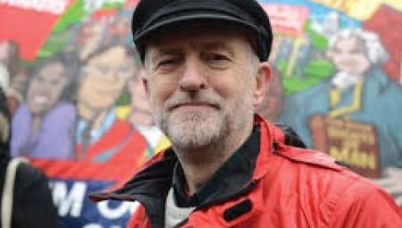 مسؤول سابق في معهد استطلاع بريطاني: مُنعنا من نشر نتائج عام 2017 لأنها تصب في صالح العمال