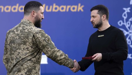 الرئيس الأوكراني يمتدح مسلمي بلاده والعالم في إفطار رمضاني بكييف