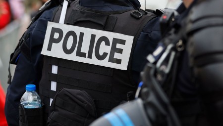 وفاة طفلة بريطانية رميا بالرصاص في فرنسا بسبب خلاف مع الجيران