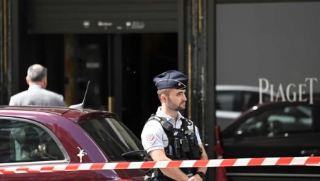 السطو على مجوهرات بقيمة 15 مليون يورو في قلب باريس