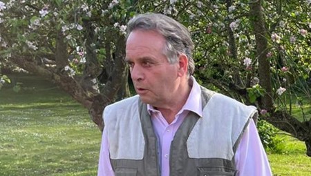 نائب بريطاني يعترف بمشاهدة محتوى إباحي في البرلمان ويستقيل