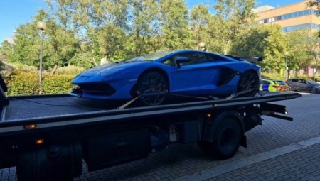 الشرطة البريطانية تصادر سيارة لامبورغيني بقيمة 270 ألف جنيه إسترليني