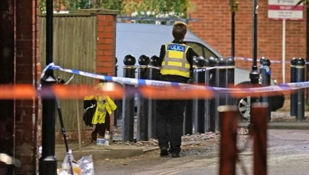 الشرطة البريطانية تطوق شارع في بوسطن بعد طعن طفلة عمرها تسع سنوات حتى الموت