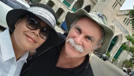 بعد إلغاء محكمة التمييز العراقية إدانتة.. جيولوجي بريطاني يجتمع أخيرا مع أسرته