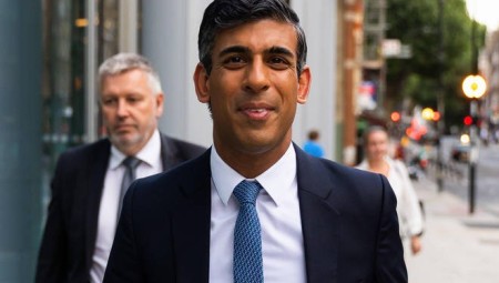 سوناك.. المرشح لرئاسة الوزراء: سأجعل الأشخاص الكارهين لبريطانيا ضمن قائمة المتطرفين