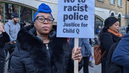 بحث جديد: شرطة العاصمة فتشت أكثر من 600 طفل وهم عراة بين 2018 و2020