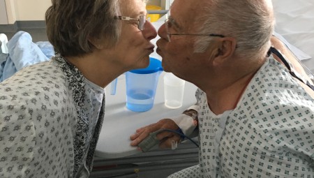 بعد 38 عامًا من عملية زراعة قلب… وفاة مريض بريطاني عن عمر يناهز 80 عاماً