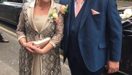 وفاة بريطانية بعد انتظارها لأكثر من ساعتين على الهاتف للتحدث مع طبيبها