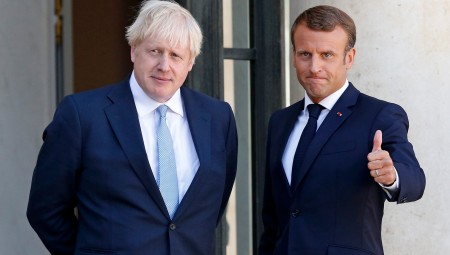 (فيديو) صديق أم عدو؟.. ليز تراس تمتنع عن الإجابة حول الرئيس الفرنسي وجونسون يؤكد حسن العلاقات