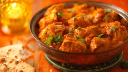 وفاة مبتكر طبق دجاج تيكا ماسالا الشيف الاسكتلندي أحمد أسلام علي