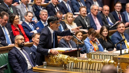 تصوير نائبين بريطانيين يتفاوضان على مهام استشارية مربحة