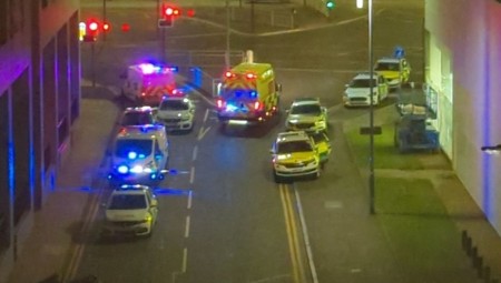 اعتقال رجل يشتبه بكونه على صلة بحادثة سقوط امرأة من الطابق الثالث