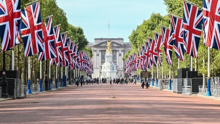 مصدر حكومي: من المتوقع أن يزور لندن أكثر من ثلاثة ملايين من المعزين هذا الأسبوع