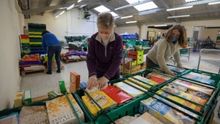 بنوك الطعام في بريطانيا ستغلق أبوابها في يوم جنازة الملكة إليزابيث