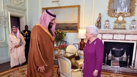 احتجاجات حقوقية على دعوة بريطانيا لمحمد بن سلمان للمشاركة في جنازة الملكة إليزابيث