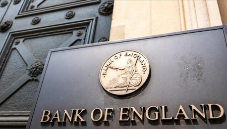 بنك إنجلترا يصدر تحذيرا بشأن استبدال الأوراق النقدية من فئة 20 و 50 جنيها إسترلينيا