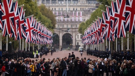 BBC: أكثر من 28 مليون بريطاني تابعوا جنازة الملكة إليزابيث من منازلهم