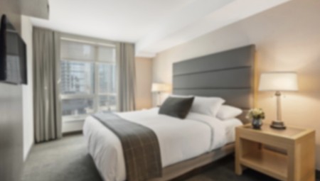 بريطانية اغتصبها مديرها في الفندق تحصل على تعويض بـ مليون جنيه إسترليني