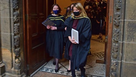 جامعة اسكتلندية تضطر لاستئجار مجمع سينمائي لاستخدامه كقاعة محاضرات