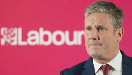 موسكو تدرج 39 بريطانيا بينهم زعيم حزب العمال ستارمر على قائمتها السوداء