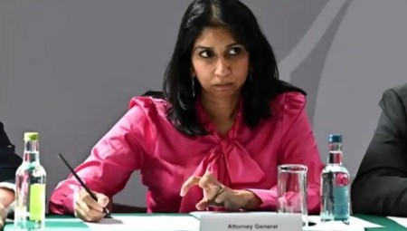 وزيرة الداخلية البريطانية: سأتخذ إجراءات صارمة بشأن العمالة المهاجرة