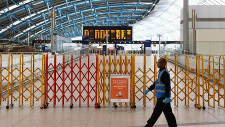 شلل في حركة القطارات السبت بسبب أحدث إضرابات موظفي الشبكة