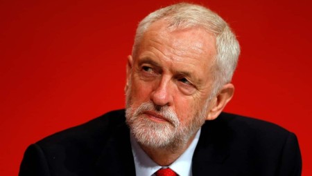 الزعيم السابق لحزب العمال عن وزيرة الداخلية: من حسن الحظ أنها استقالت