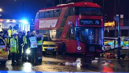 بريطانيا... حافلة تدهس مراهقتين في لندن وواحدة منهن في حالة حرجة