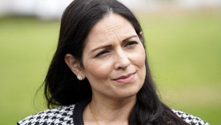 بريطانيا تدين قرار المحكمة الأوروبية حول منع ترحيل لاجئين الى رواندا