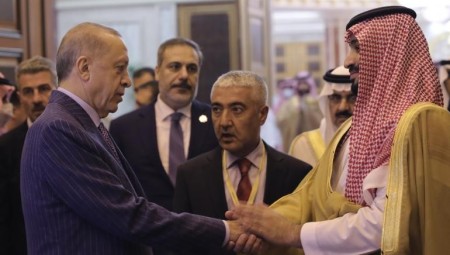 وصول ولي العهد السعودي إلى تركيا في أول زيارة له منذ مقتل خاشقجي 