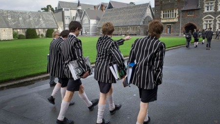 تهديدات بقنابل تطال مدارس في أنحاء نيوزيلندا