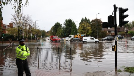 بريطانيا... الأرصاد الجوية تحذر من عواصف رعدية وفياضانات تؤثر على جنوب إنجلترا وويلز ولندن
