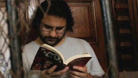 (فيديو) مذيعة بي بي سي تسأل شقيقة الناشط علاء عبدالفتاح: هل أنت راضية عن الجهود البريطانية حتى الآن؟