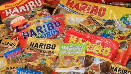 ألماني يعيد شيكا بقيمة 4 ملايين جنيه إسترليني لـ Haribo والأخيرة تكافئه بكيس حلويات