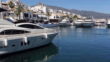 مراهقة بريطانية تتعرض لاعتداء جنسي في إسبانيا.. واعتقال خمسة رجال مشتبه بهم من بينهم بريطاني