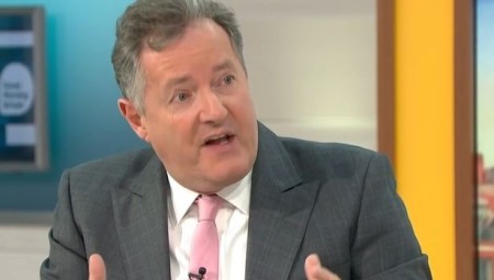 المذيع البريطاني الشهير مورغان يتهم BBC بـ النفاق.. وعدم احترام قطر