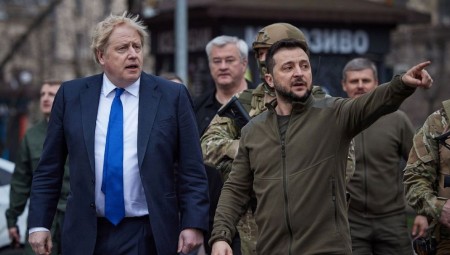 زيلينسكي يشكر بريطانيا على دورها الرائد في دعم أوكرانيا