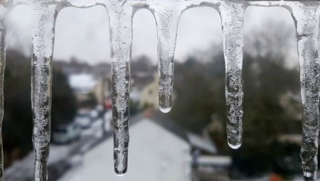 بريطانيا تشهد درجات حرارة منخفضة جداً مع احتمال تساقط الأمطار والثلوج أحياناً