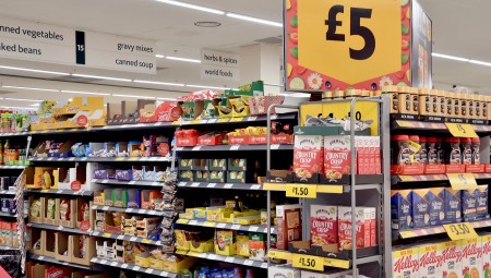 أسعار العلامات التجارية الخاصة بالسلاسل البريطانية ترتفع بوتيرة سريعة