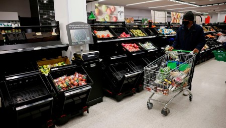 بريطانيا تواجه أزمة غذائية بسبب خروجها من الاتحاد الأوروبي