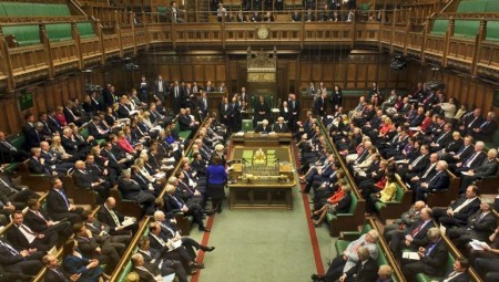  تقارير: لوبي إسرائيلي يمول رحلات خارجية لنواب بريطانيين وأخرى لإسرائيل بمئات آلاف الجنيهات