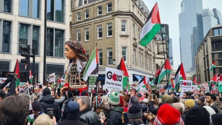 حملة التضامن مع الشعب الفلسطيني في بريطانيا تدعو إلى المشاركة بقوة في مظاهرة السبت