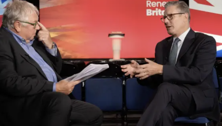 ستارمر ينفي هوسه بفاراج ويصف الإصلاح بحزب الفوضى والانقسام