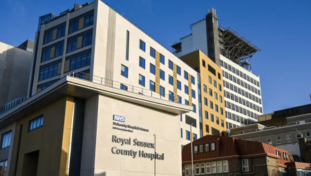 مستشفيات NHS تواجه تهماً بالقتل غير العمد بعد وفاة عشرات المرضى لديها